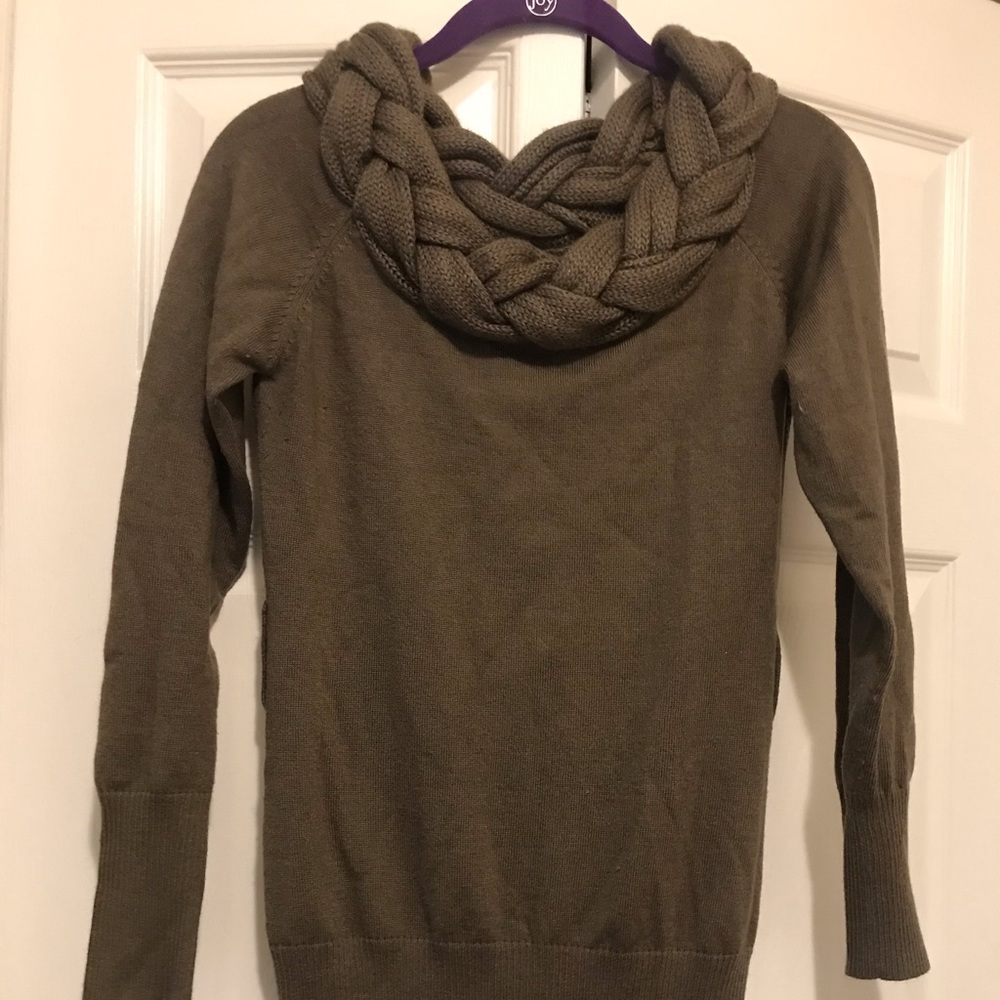 🔥3/$15 Venus sweater